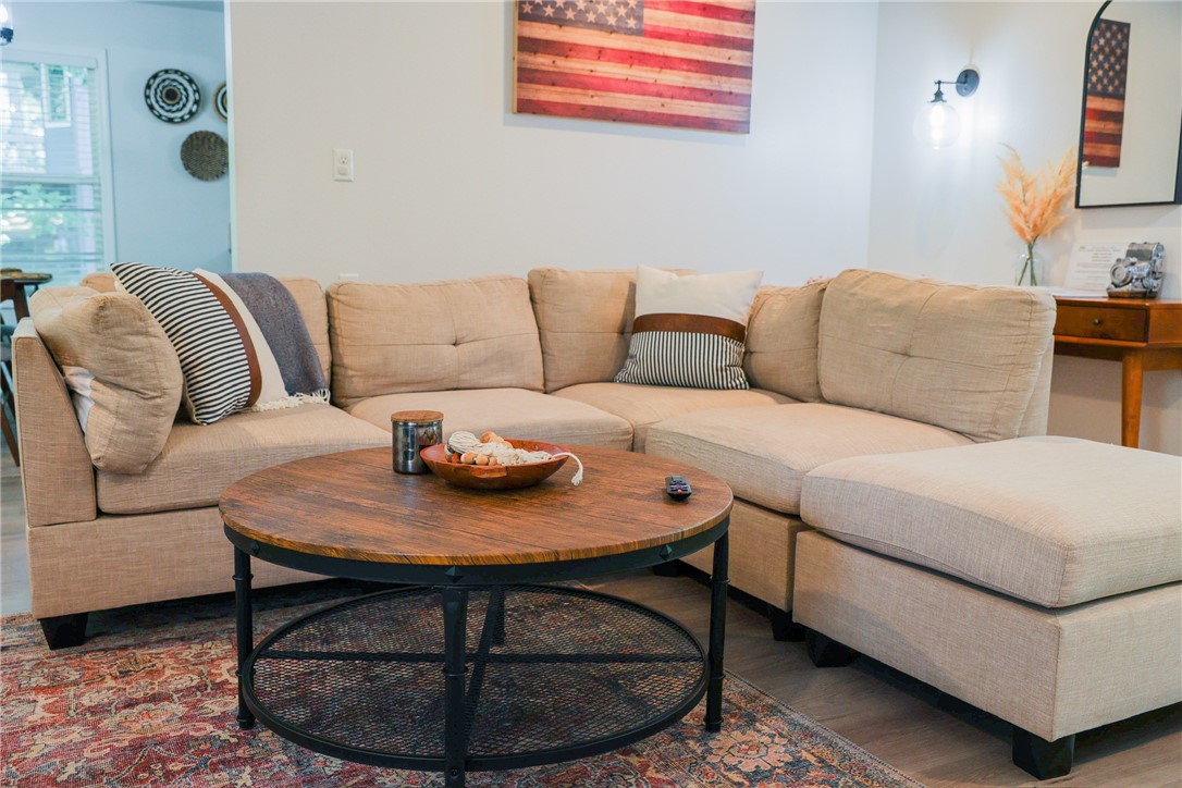 Redwick Sub Bvv - Residential Lease