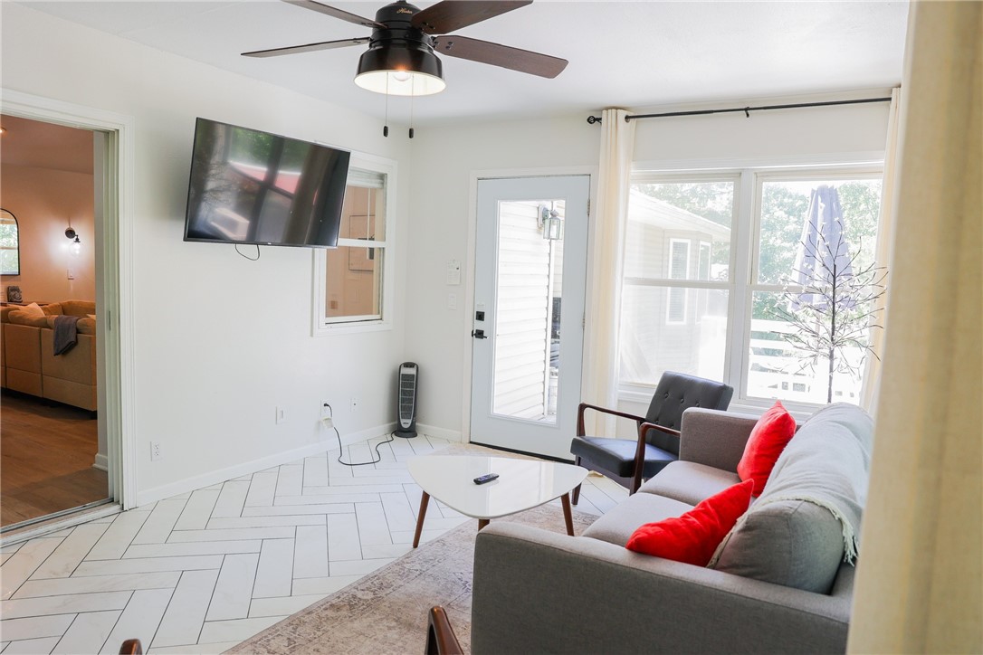 Redwick Sub Bvv - Residential Lease