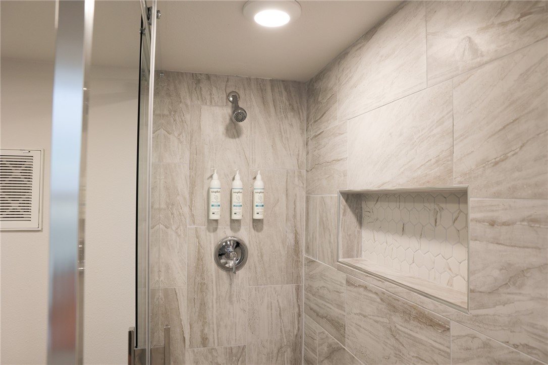 Redwick Sub Bvv - Residential Lease