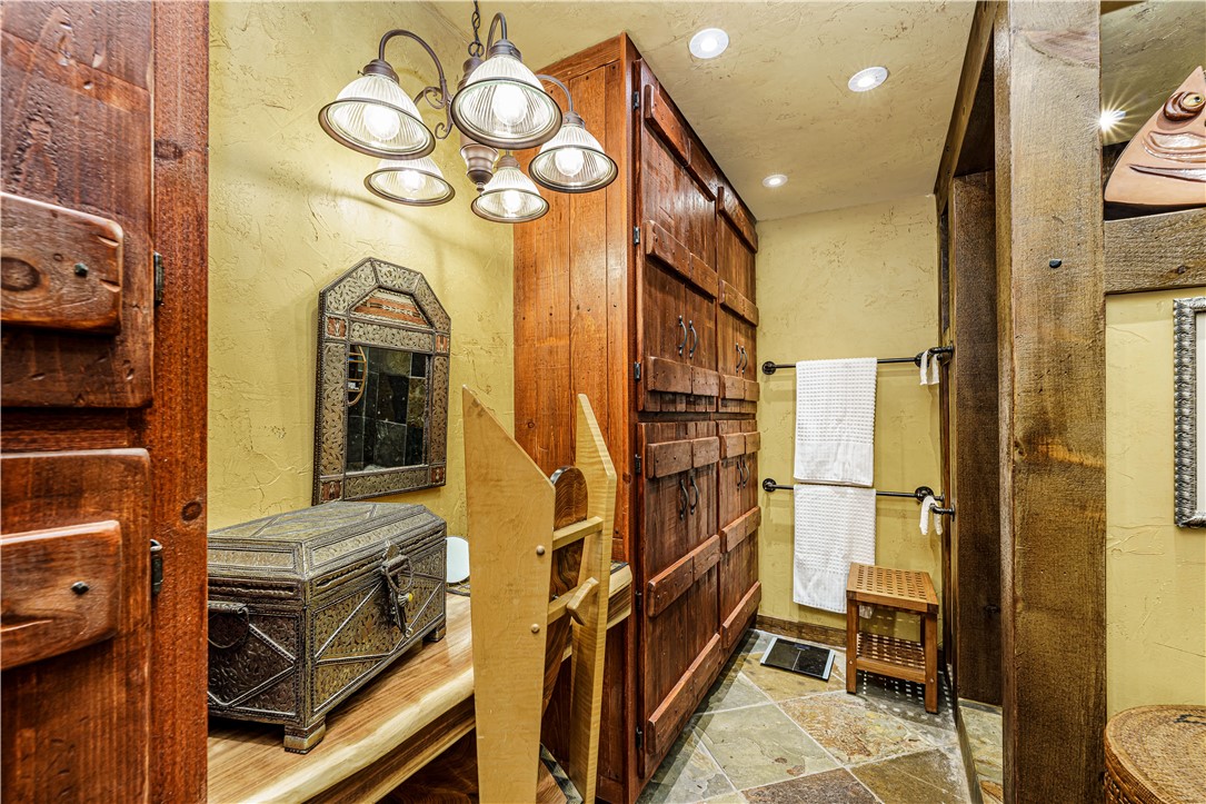 Unit 6 Holiday Island - Residential