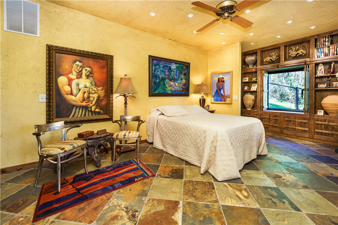 Unit 6 Holiday Island - Residential