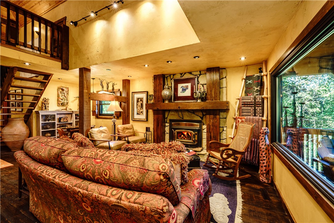 Unit 6 Holiday Island - Residential