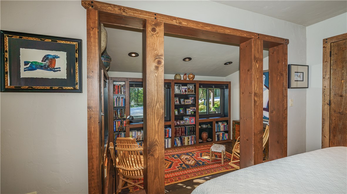 Unit 6 Holiday Island - Residential