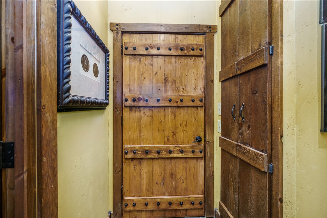 Unit 6 Holiday Island - Residential