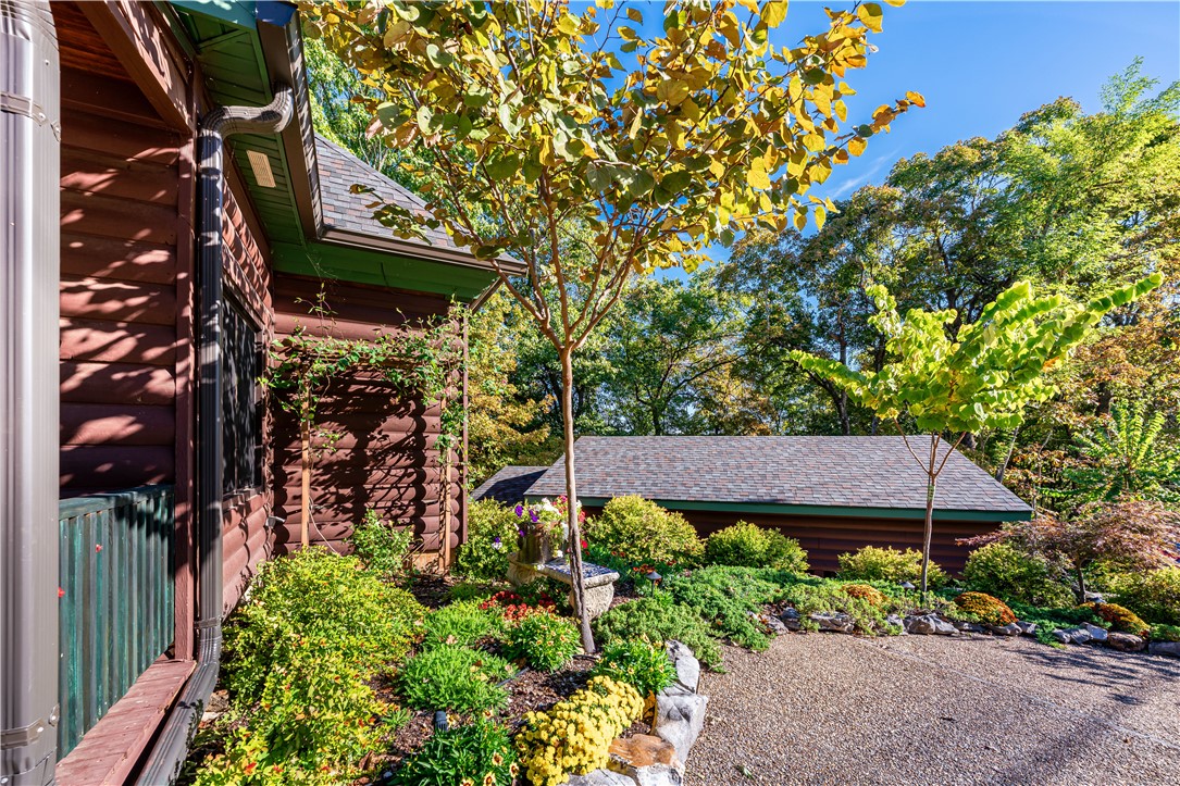 Unit 6 Holiday Island - Residential