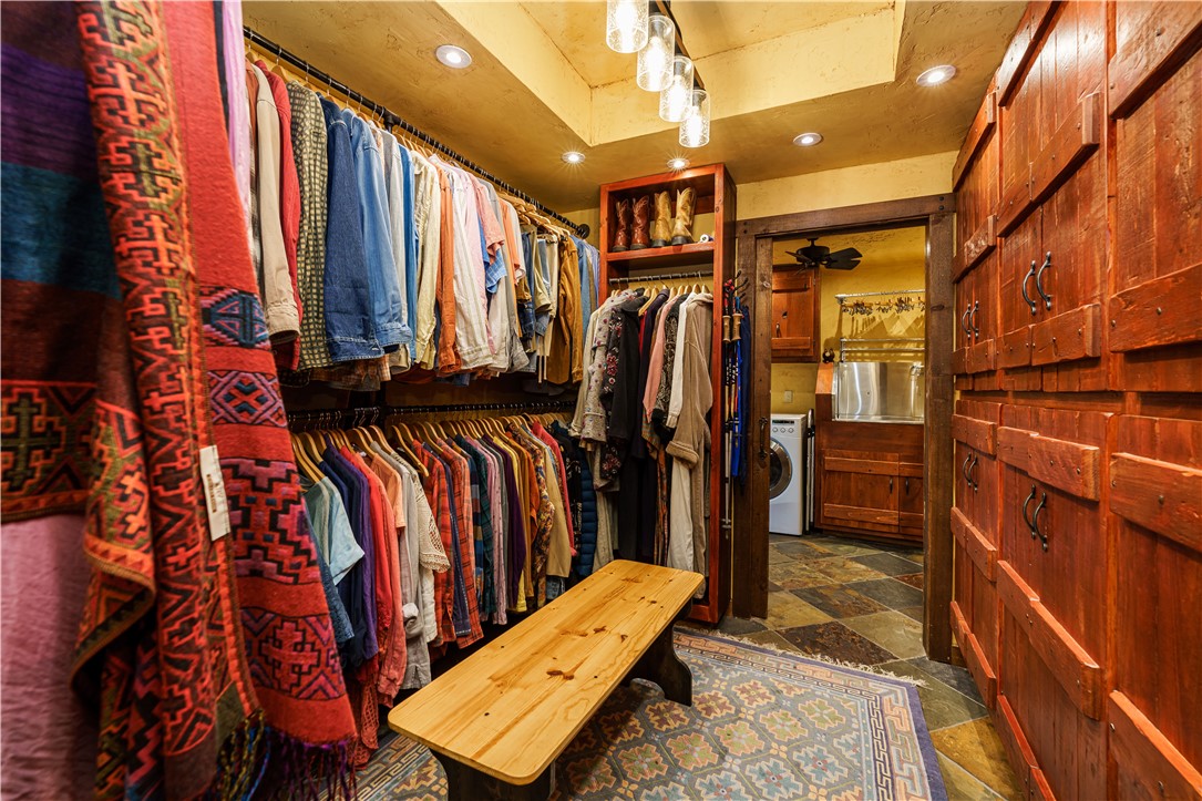 Unit 6 Holiday Island - Residential