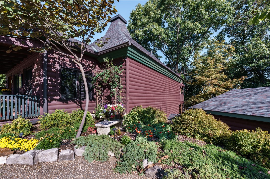 Unit 6 Holiday Island - Residential