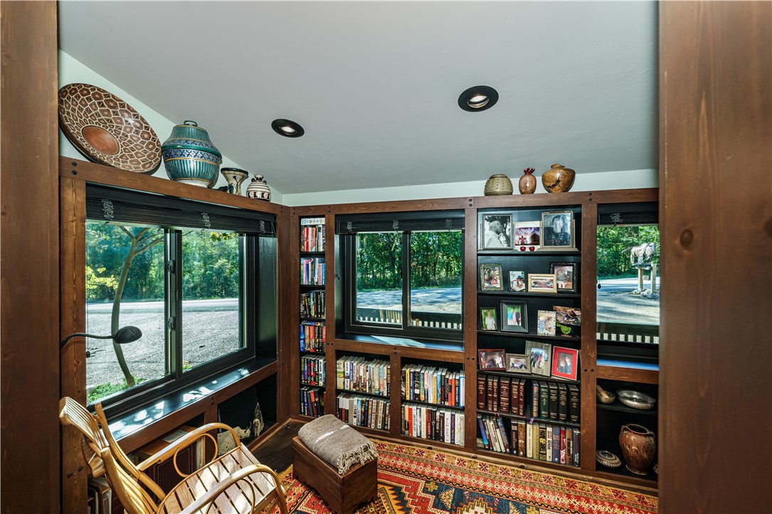 Unit 6 Holiday Island - Residential