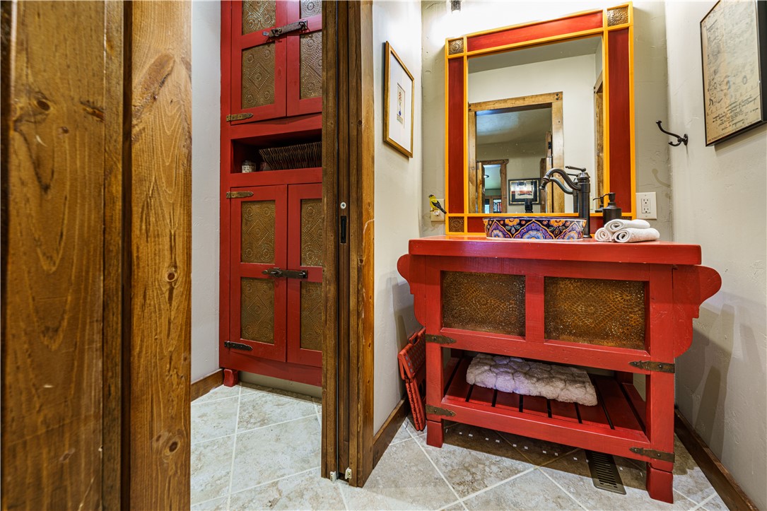 Unit 6 Holiday Island - Residential