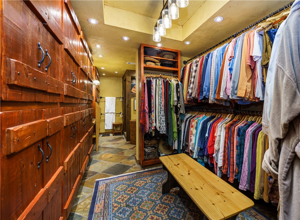 Unit 6 Holiday Island - Residential