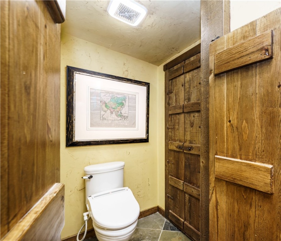 Unit 6 Holiday Island - Residential