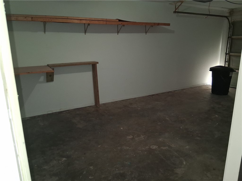 Applegate Sub Bentonville - Residential Lease