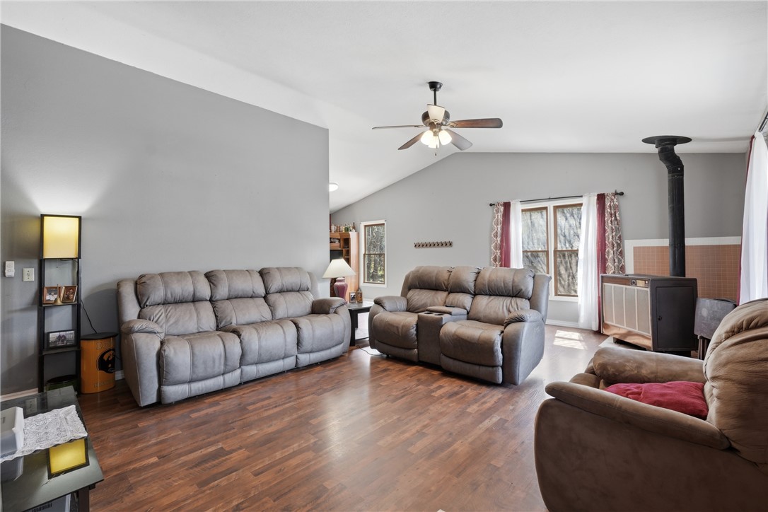 UNIT 5 HOLIDAY ISLAND - Residential