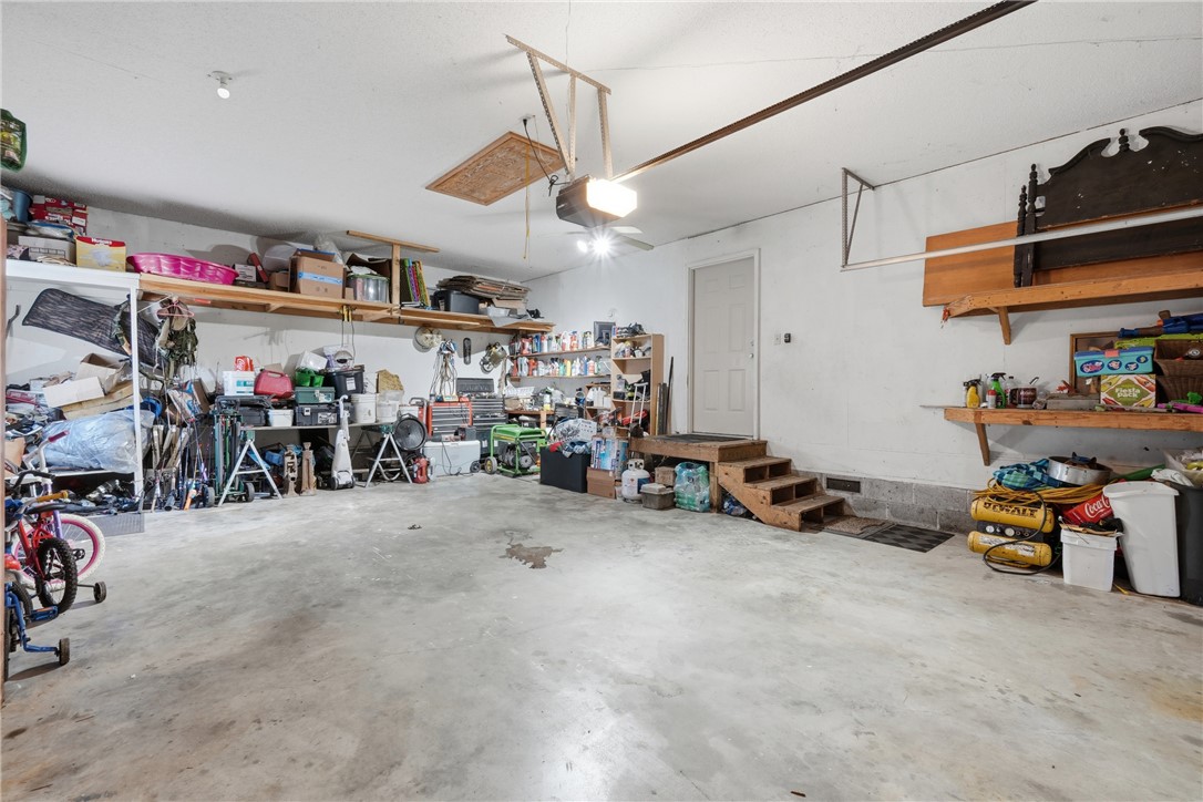 UNIT 5 HOLIDAY ISLAND - Residential