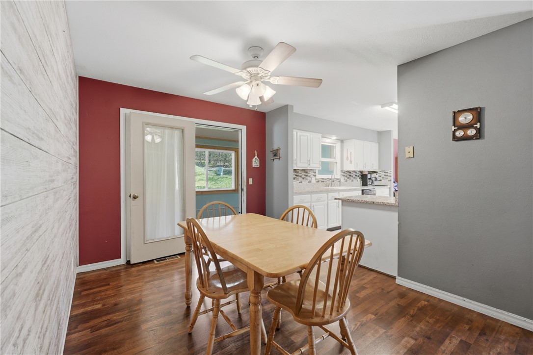 UNIT 5 HOLIDAY ISLAND - Residential