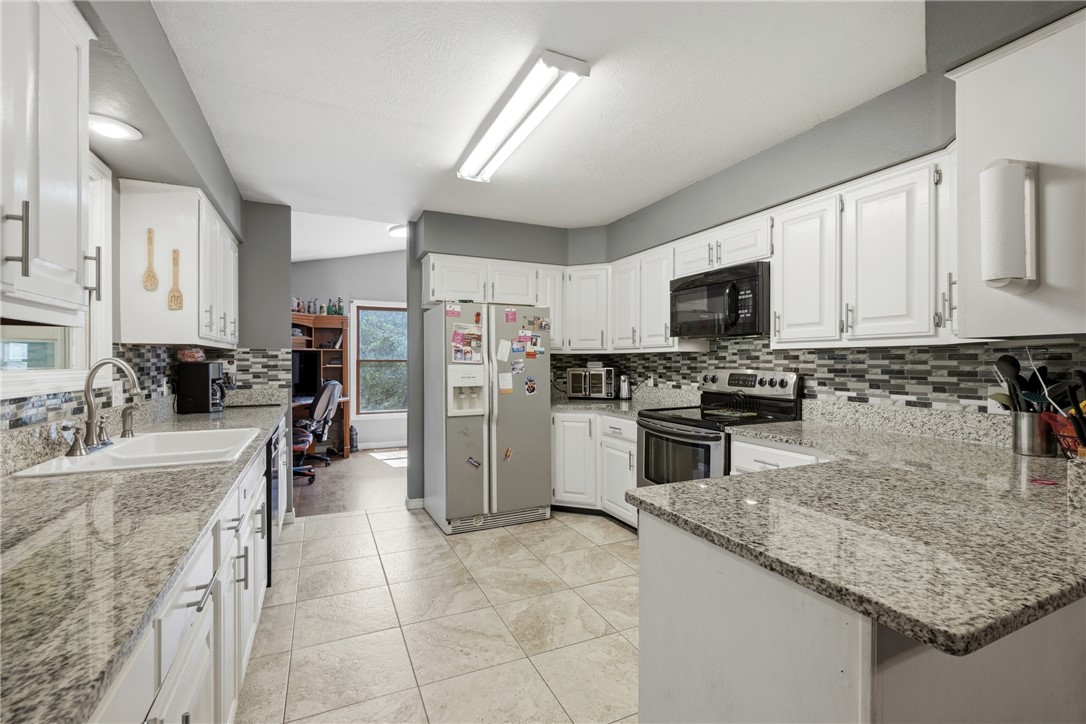 UNIT 5 HOLIDAY ISLAND - Residential