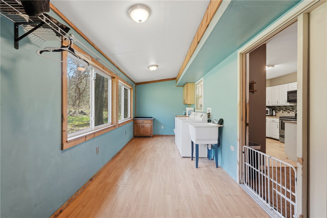 UNIT 5 HOLIDAY ISLAND - Residential