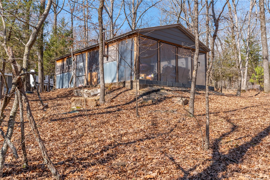 Collum West Ph V - Land