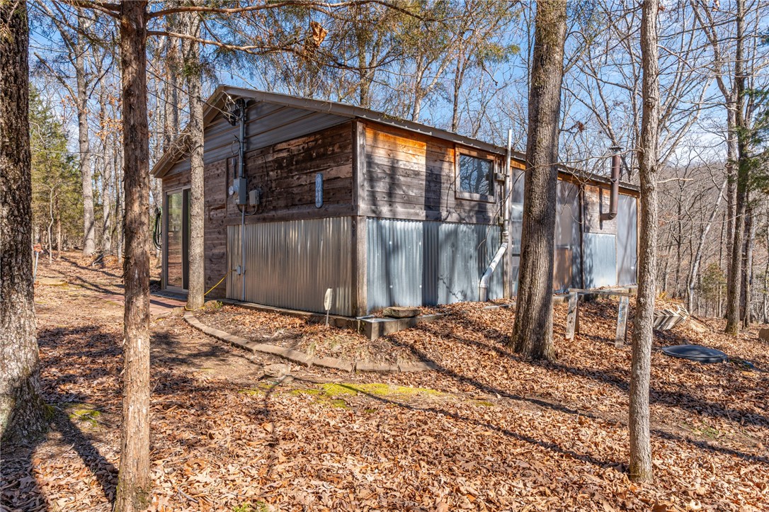 Collum West Ph V - Land