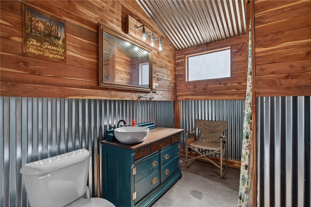 Collum West Ph V - Land