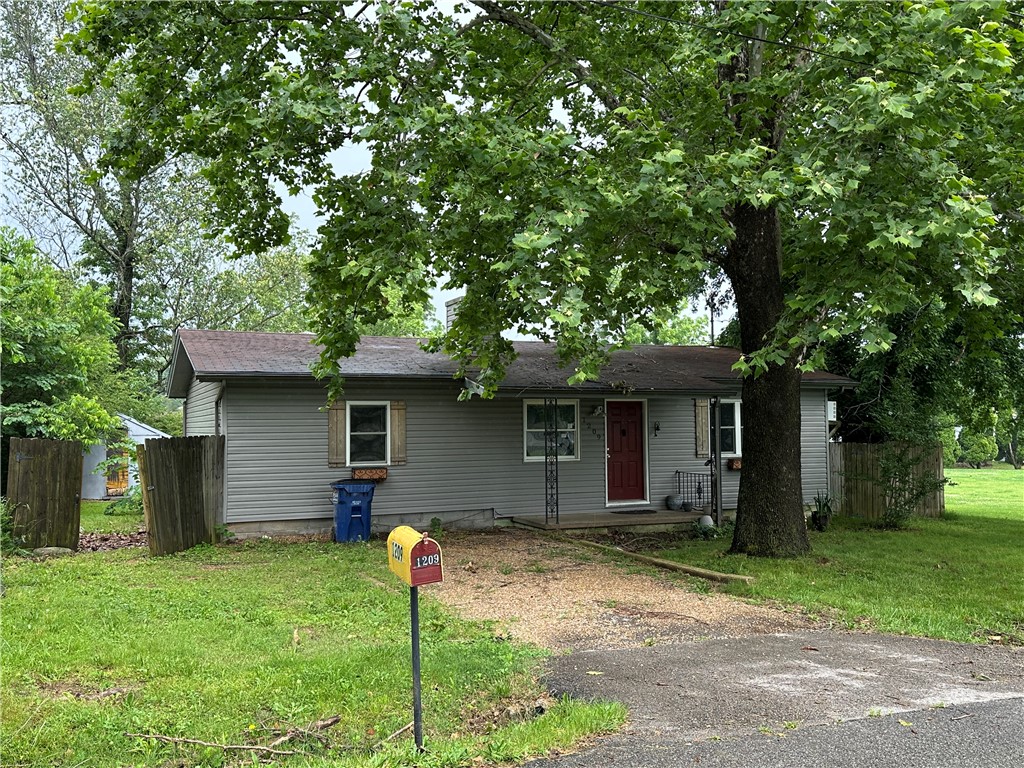 Two bedroom, one and half bath home close to ASUMH and the public school. Nice large bedrooms with a great living space. Fenced in back yard with storage shed! All offers must be submitted by the Buyer's agent via the RES.NET Agent Portal. If your offer is accepted, you agree to be responsible for an offer submission technology fee of $225.00. The fee will be collected and disbursed by the settlement agent and disbursed at the closing and settlement of the transaction. To submit your buyer's offer, simply click the link below. If you already have a RES.NET Agent account, you will be prompted to log in. If not, you will be prompted to create an account.