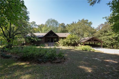 Photo of 18846 Lake Sequoyah Road, Fayetteville, AR 72701 (MLS # 1326128)