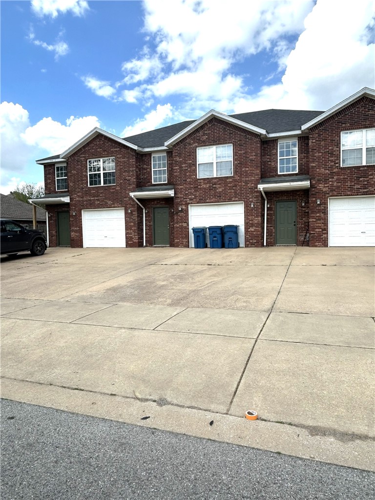 Stonegate Sub Bentonville - Residential Lease