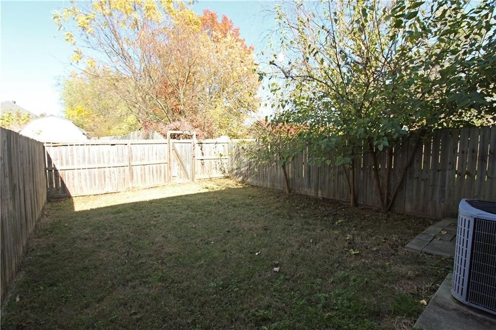 Stonegate Sub Bentonville - Residential Lease