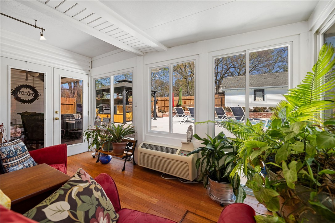 Westhills Estate I-Lavaca - Residential