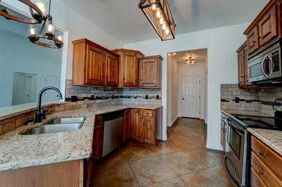 East Creek Place - Residential Lease