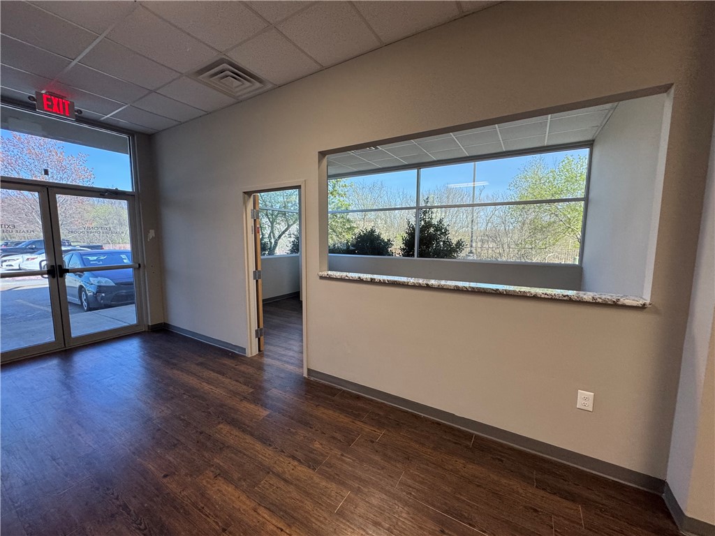 Maverick Comm Park - Commercial Lease