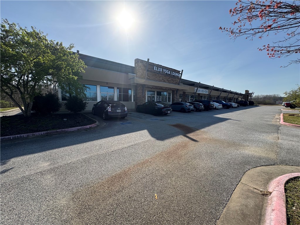 Maverick Comm Park - Commercial Lease