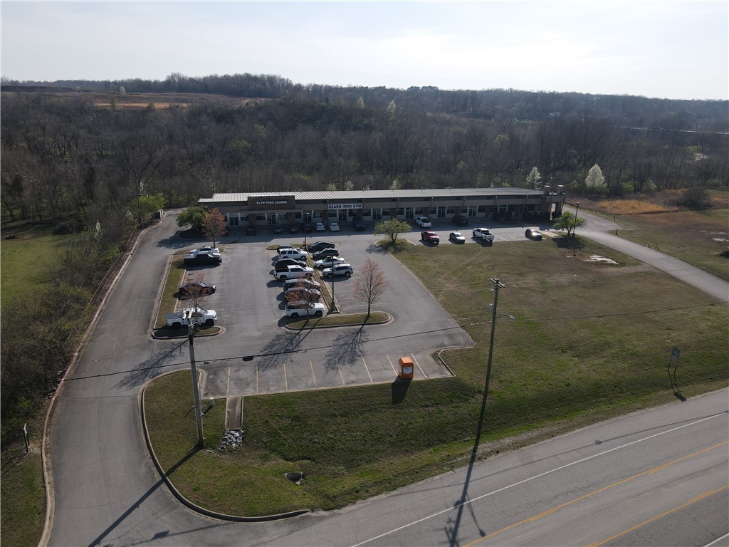 Maverick Comm Park - Commercial Lease