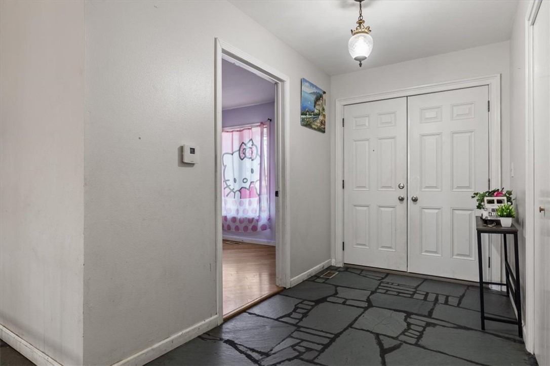 Dixie Acres Add Rogers - Residential Lease