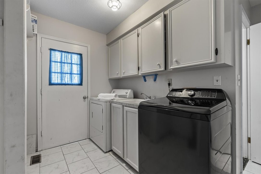 Dixie Acres Add Rogers - Residential Lease