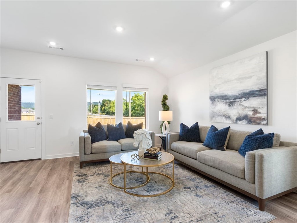 Wagon Wheel Crossing - Residential