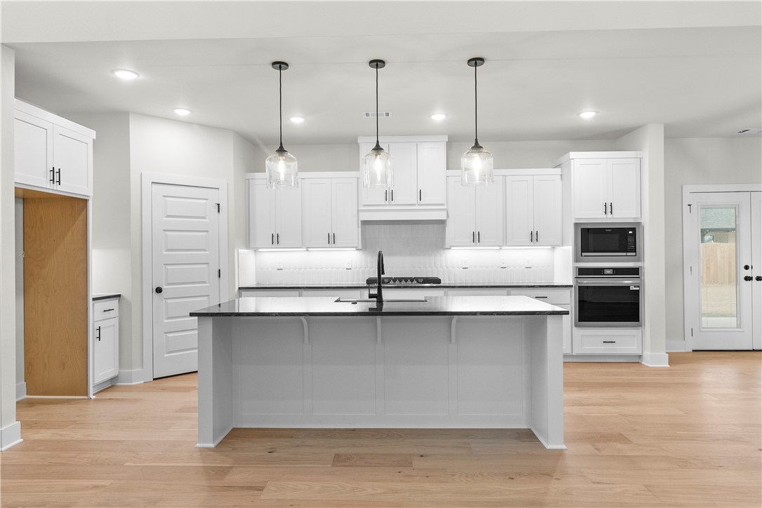 DIAMOND ESTATES PH V-CENTERTON - Residential