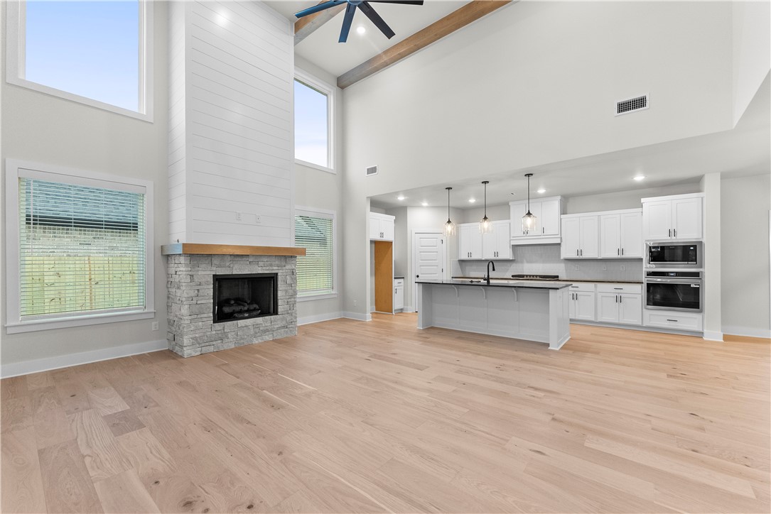 DIAMOND ESTATES PH V-CENTERTON - Residential