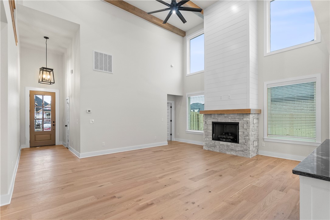 DIAMOND ESTATES PH V-CENTERTON - Residential