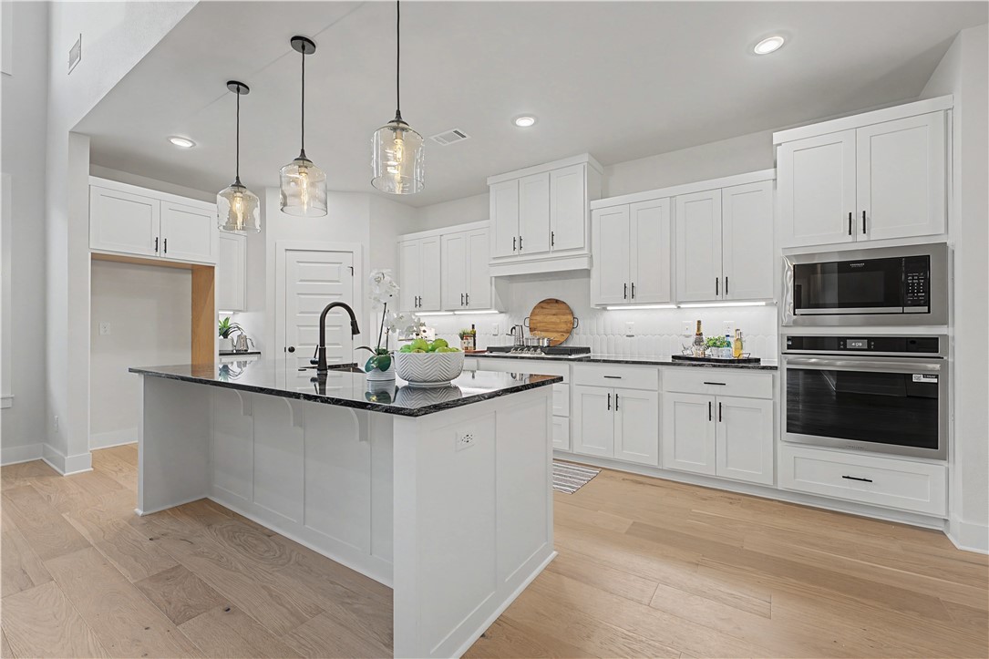 DIAMOND ESTATES PH V-CENTERTON - Residential