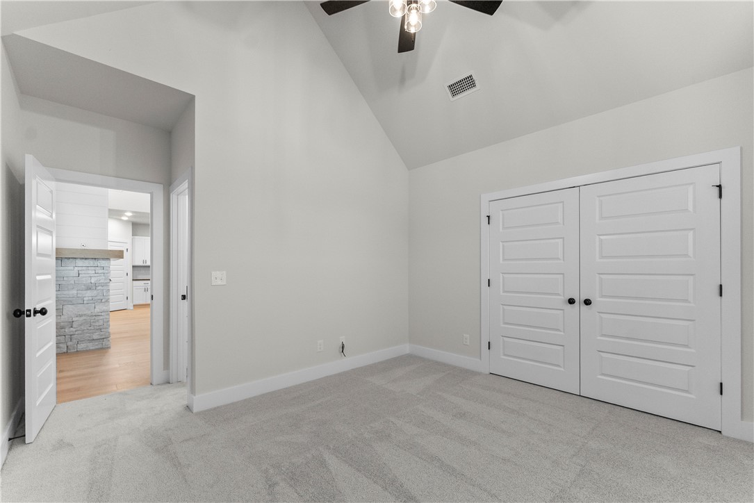 DIAMOND ESTATES PH V-CENTERTON - Residential