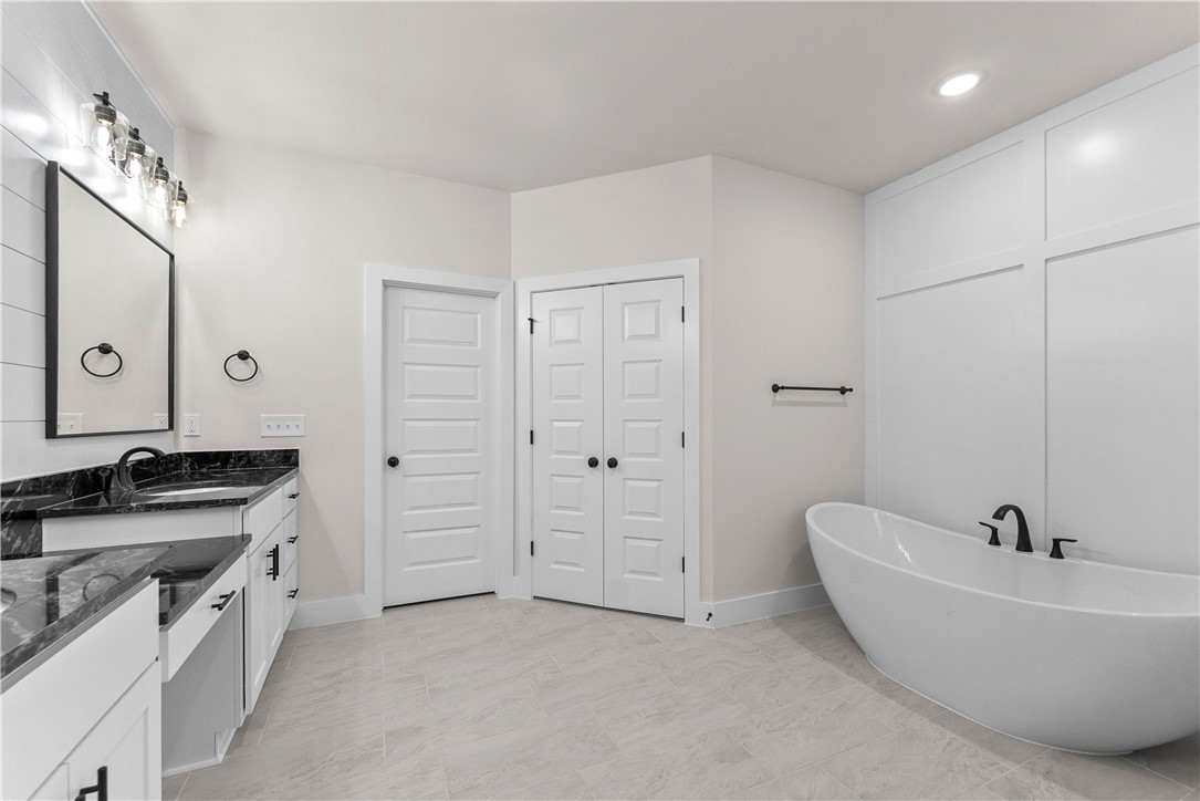 DIAMOND ESTATES PH V-CENTERTON - Residential