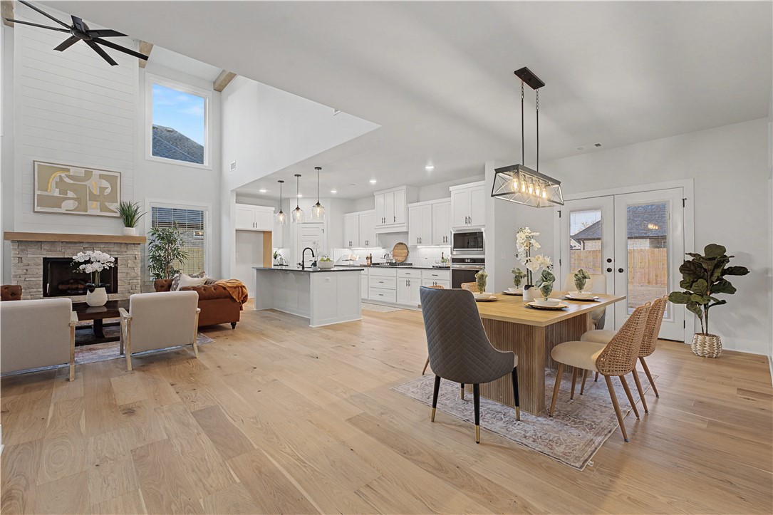 DIAMOND ESTATES PH V-CENTERTON - Residential