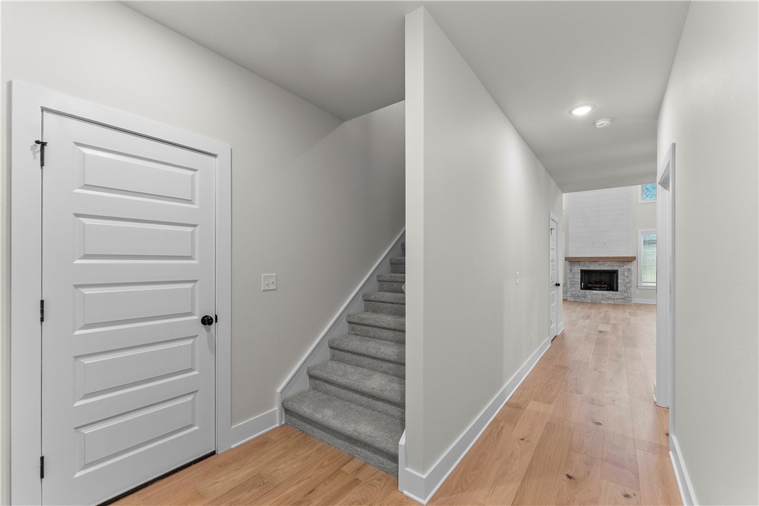 DIAMOND ESTATES PH V-CENTERTON - Residential