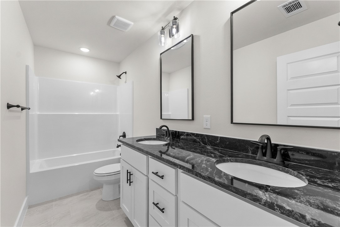 DIAMOND ESTATES PH V-CENTERTON - Residential