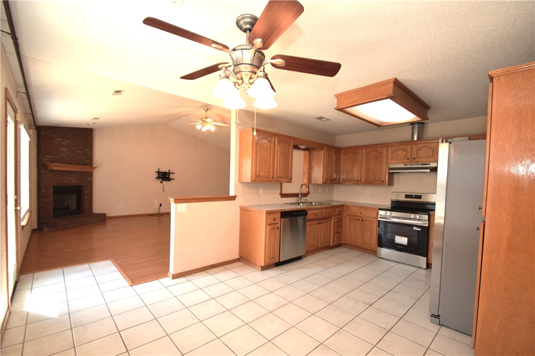 Walnut Valley Sub Bentonville - Residential Lease
