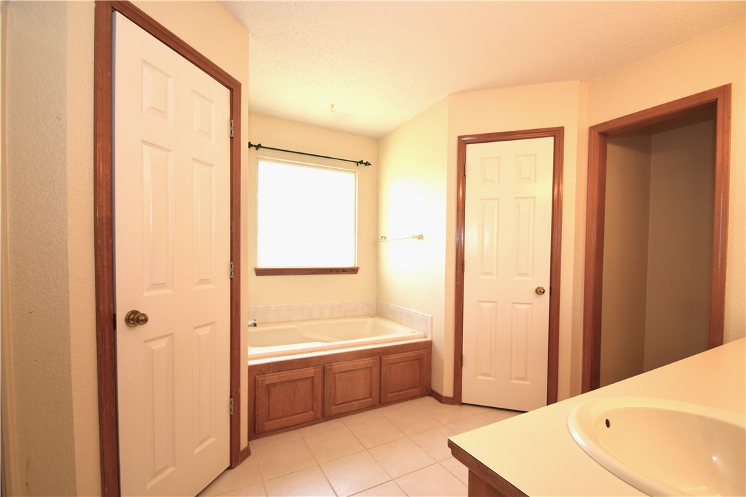 Walnut Valley Sub Bentonville - Residential Lease