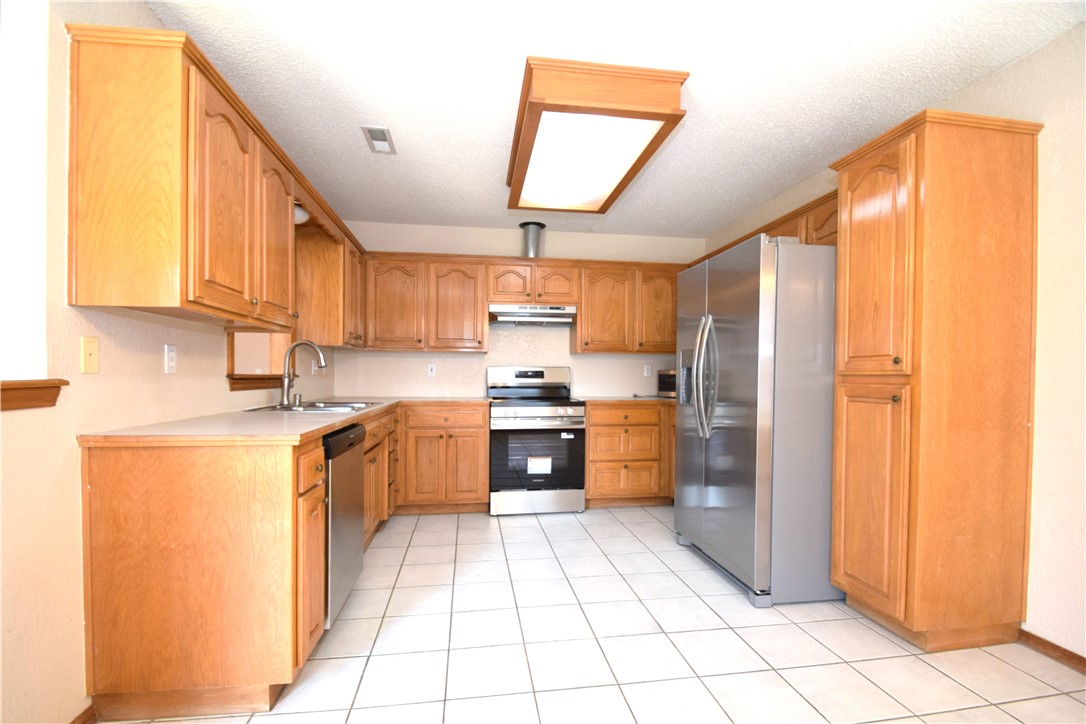 Walnut Valley Sub Bentonville - Residential Lease