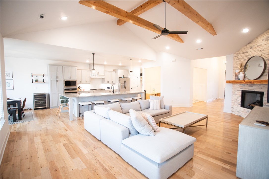 Maple Estates Ph Ii Centerton - Residential