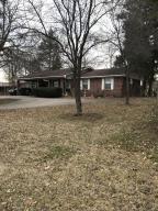 (PRICE REDUCTION!!! And seller is offering a $2,000 carpet allowance) Looking for a spacious house close to Lamar school? Look no further!!! This 3 bd. 3 bath home has 2 living areas, oak built in cabinetry, a large deck, shop building with electricity, fenced in yard and concrete circle drive.
